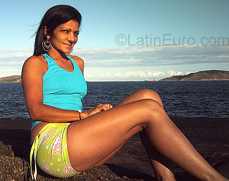 Date this nice looking Brazil girl Edneide Francisca from Rio de Janeiro BR1091