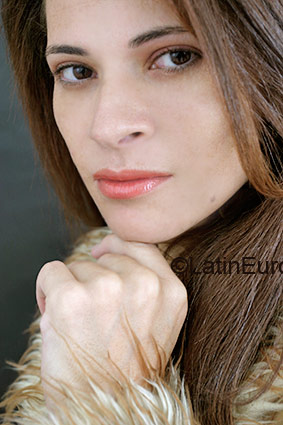 Date this fun Brazil girl Surya from Belo Horizonte BR1168