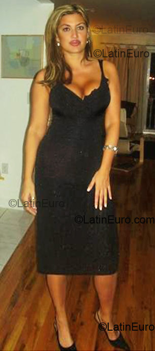 Date this cute Brazil girl Patricia from Novo Hamburgo BR1181