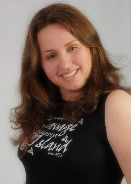 Date this lovely Brazil girl PetuliaPOliveir from Porto Alegre BR1199