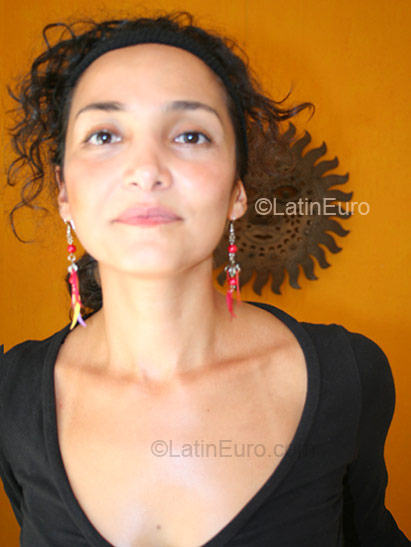 Date this athletic Mexico girl Perla Paola from Cancun MX68
