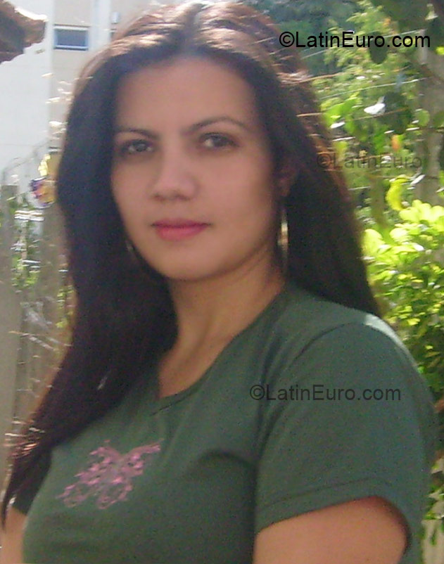 Date this georgeous Brazil girl Eliane from Sorocaba BR1316