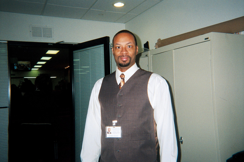 Date this good-looking United States man Damon from Philadelphia US3083