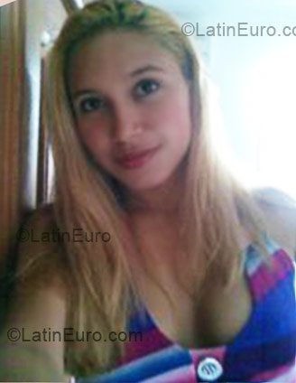 Date this nice looking Brazil girl Keliane from Manaus BR1366