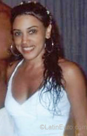 Date this lovely Brazil girl Lilian from Belo Horizonte BR1377