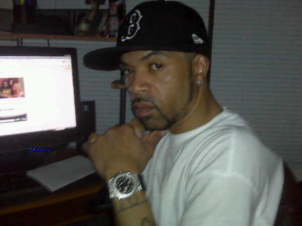 Date this happy United States man Raymond from Bronx US3189