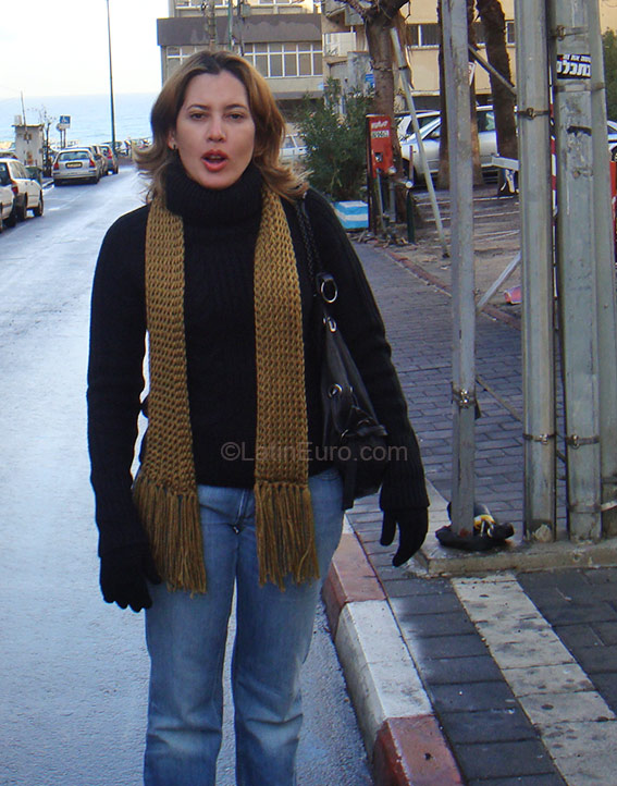 Date this athletic Brazil girl Luiza from Campina Grande BR1490