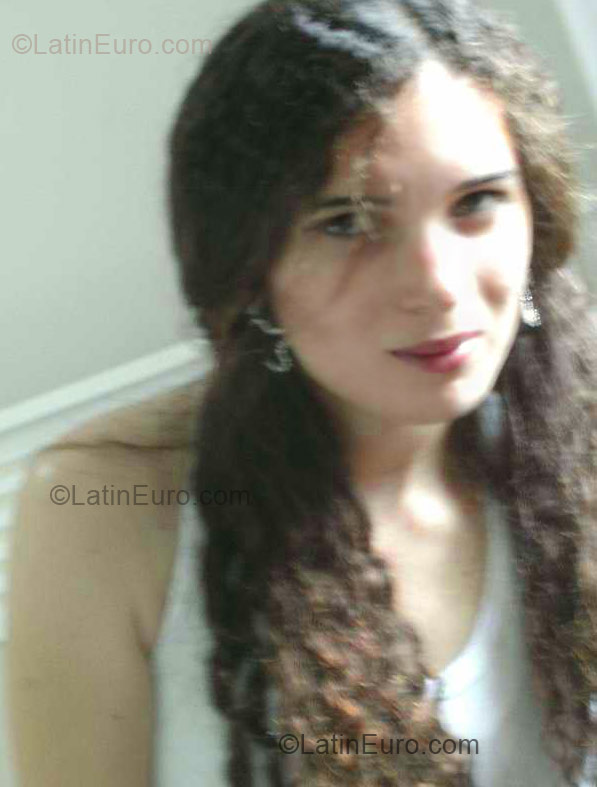 Date this young Brazil girl Janilcecia from Rio De Janeiro BR1522