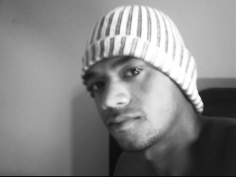 Date this funny Brazil man Caio from Sao Paulo BR1608