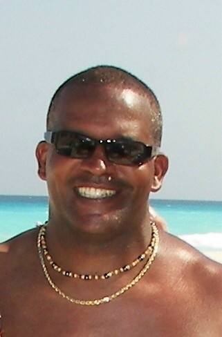 Date this voluptuous United States man Luther from Ontario US3818