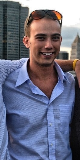 Date this sultry United States man Danny from New York BR1723