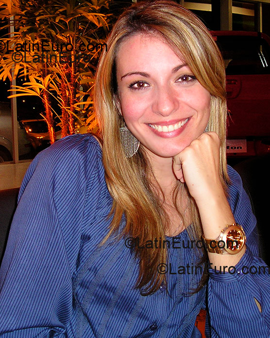 Date this nice looking Brazil girl Natalia from Joao Pessoa BR1760