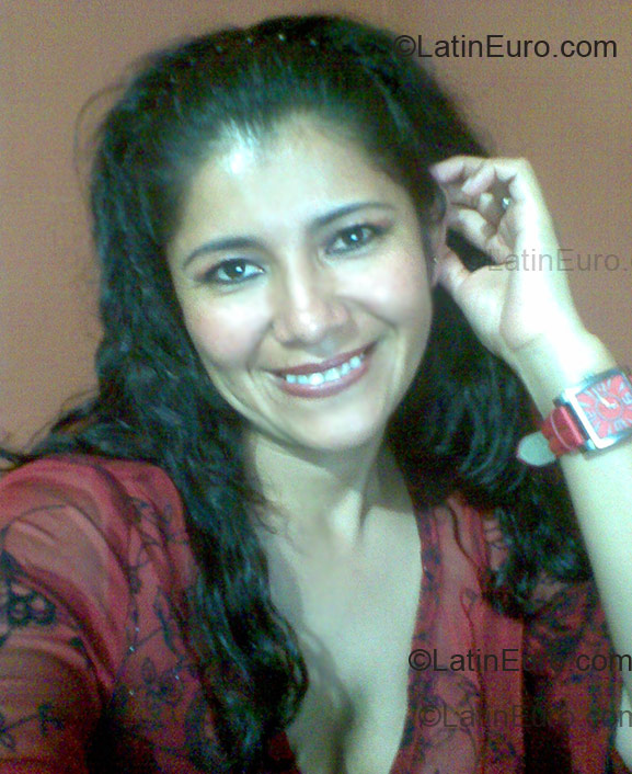 Date this pretty Peru girl Patricia from Huanuco PE148