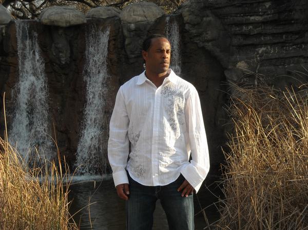 Date this funny United States man Xavier from Half Moon Bay US4633