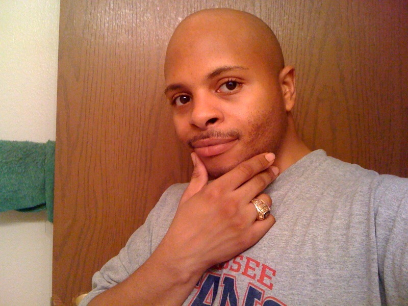 Date this happy United States man Kenneth from Louisville US4638