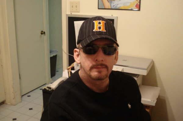 Date this exotic United States man Txjrf2 from san antonio US4954