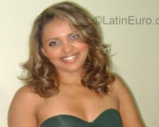 Date this attractive Brazil girl Clenilde from Palmas BR2169