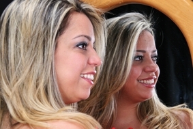 Date this young Brazil girl Jacquie from Nova Friburgo BR2351