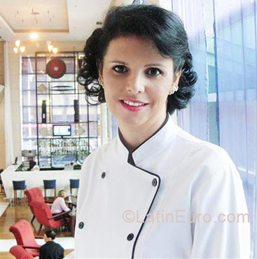 Date this lovely Brazil girl Maria from Curitiba BR3754