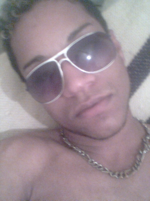 Date this voluptuous Brazil man Soares21 from Porto Alegre BR2538