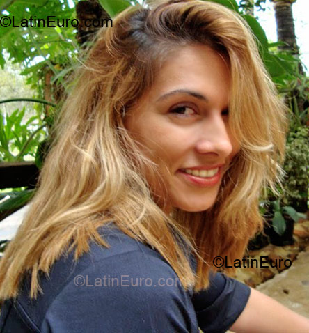 Date this young Brazil girl Patricia from Limera BR2596
