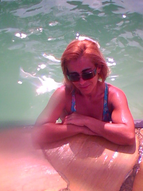 Date this foxy Brazil girl CarmemdecopaApe from Rio De Janeiro BR2707