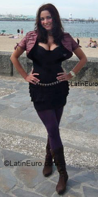 Date this young Brazil girl Paula from Joao Pessoa BR5181