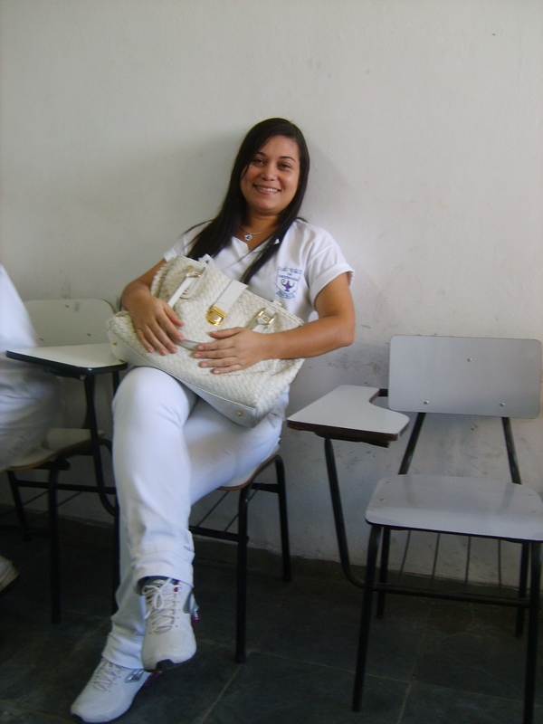 Date this good-looking Brazil girl Naia from Salavdor BR2851