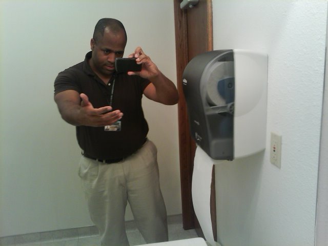 Date this hard body United States man Bestillknow from Salt Lake City US6326