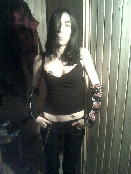 Date this hard body Switzerland girl Rdarkrose from Vevey CH55