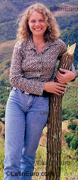 Date this exotic Portugal girl Sandra from Lisbon PT30