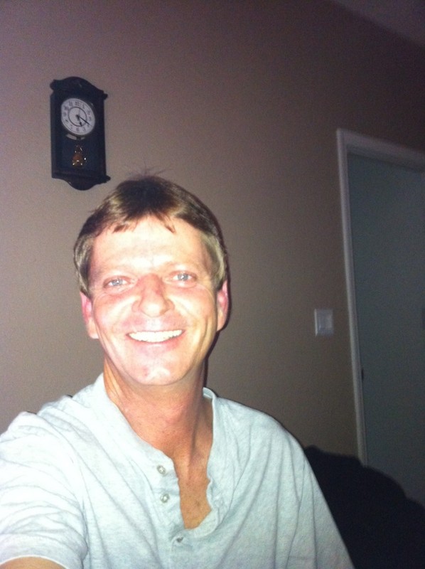 Date this sensual United States man Dennis from Miami US6884