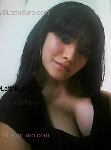 Date this foxy Ecuador girl Karol Denisse from Guayaquil EC19