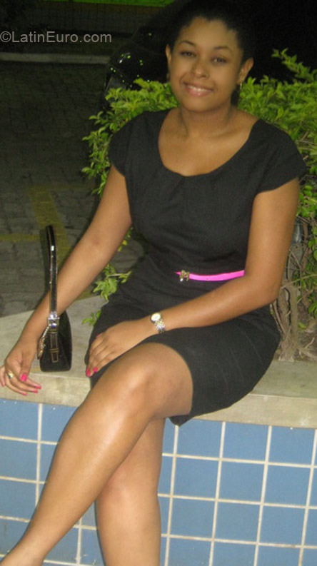 Date this hard body Brazil girl Sandra from Vitória BR3455