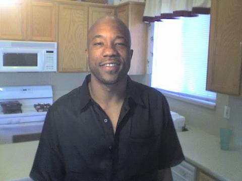 Date this exotic United States man FITZGERALD from Riverside US7233