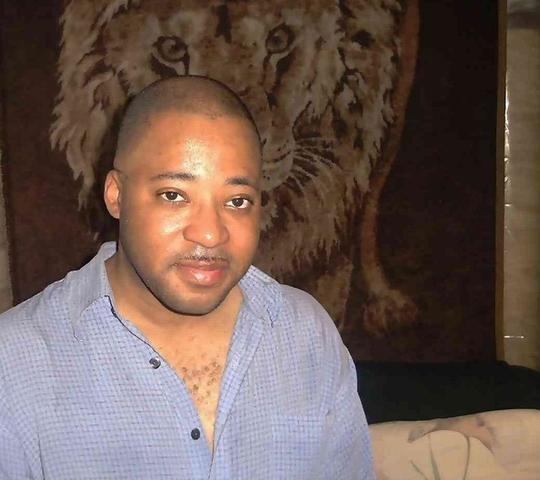 Date this nice looking United States man Riley from Brooklyn US7338