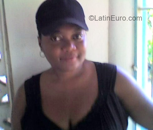 Date this charming Jamaica girl Yvonnejm from Portmore JM111