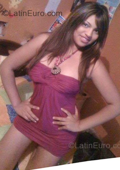 Date this voluptuous Ecuador girl Lizbeth Marcela from Ambato EC34