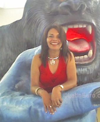 Date this funny Colombia girl Luz Elena from Barranquilla CO8730