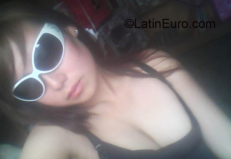 Date this voluptuous Peru girl Tatiana from Lima PE352