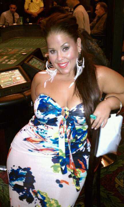 Date this pretty United States girl Lalalopez from houston MX225