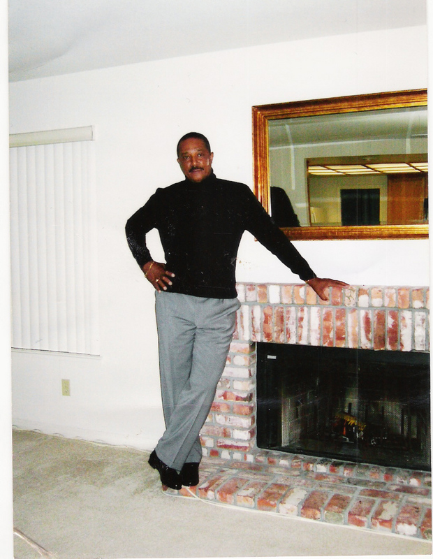 Date this beautiful United States man Rashad from Blackhawk US7804