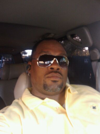 Date this pretty United States man Tbone from Monhans US7861