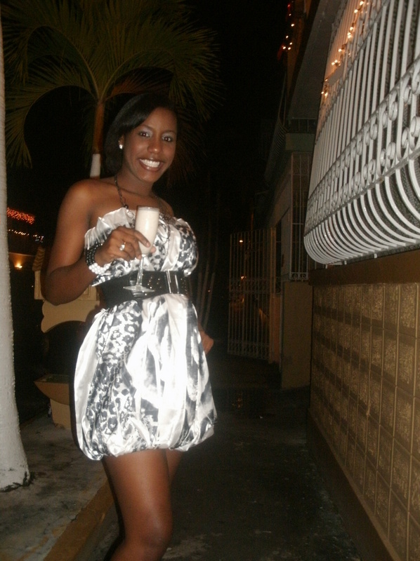 Date this voluptuous Puerto Rico girl Yelondria from San Juan DO5367