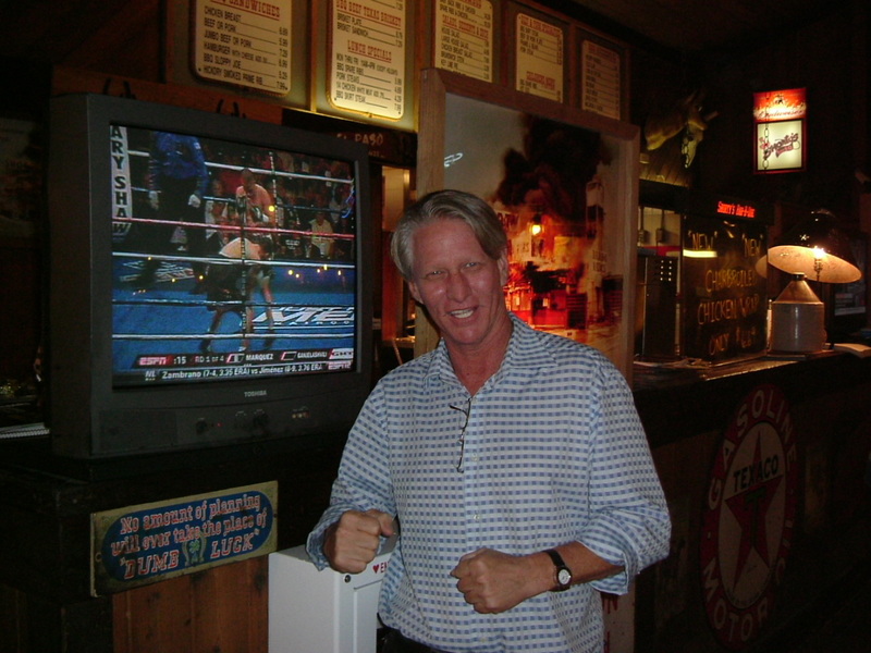 Date this hard body United States man R. Scott from Naples US8013