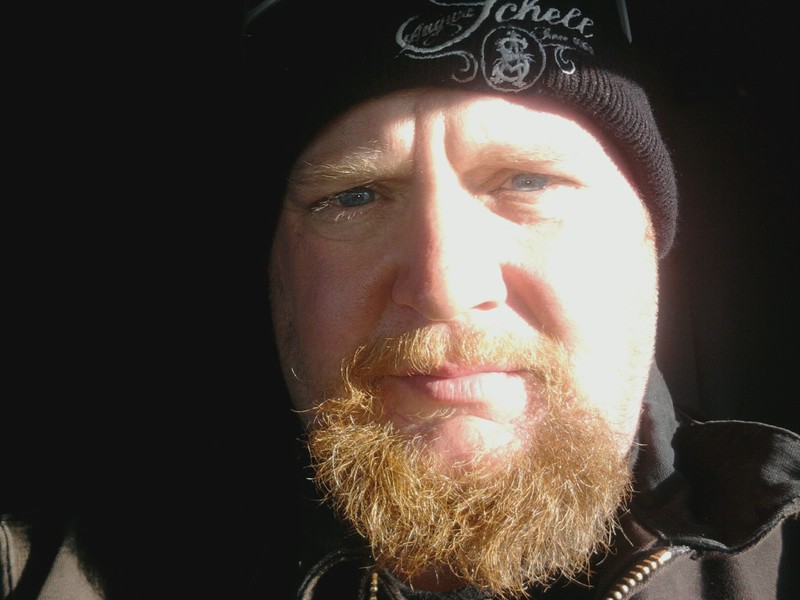 Date this georgeous United States man Todd from New Ulm US8116