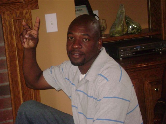Date this georgeous United States man Dec8017 from Charleston US8190
