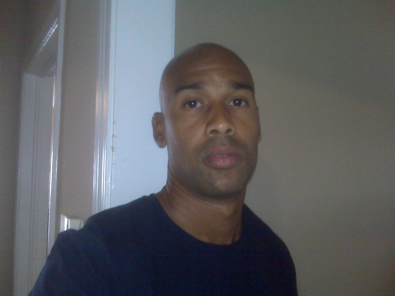 Date this athletic United States man Kyle from Atlanta US8299