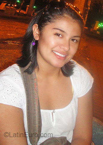 Date this foxy Costa Rica girl Keylin from Alajuela CR37