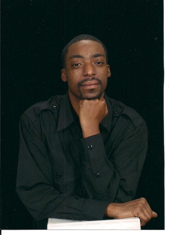 Date this voluptuous United States man Kenny from Tampa US8407